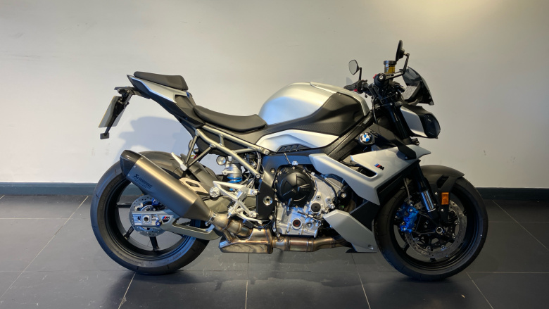 BMW M 1000 R (25MY)